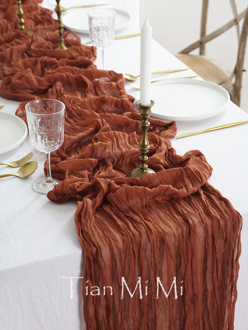 Półprzezroczysty bieżnik z gaz – Christmas Table Runner recenzja i cena